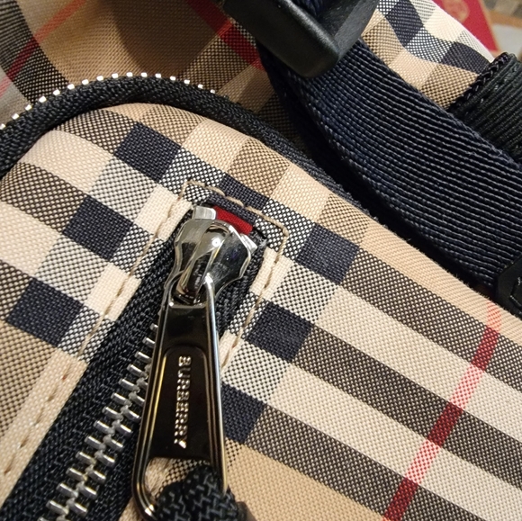 Burberry Archive beige Leo Sling Bag - Picture 4 of 16